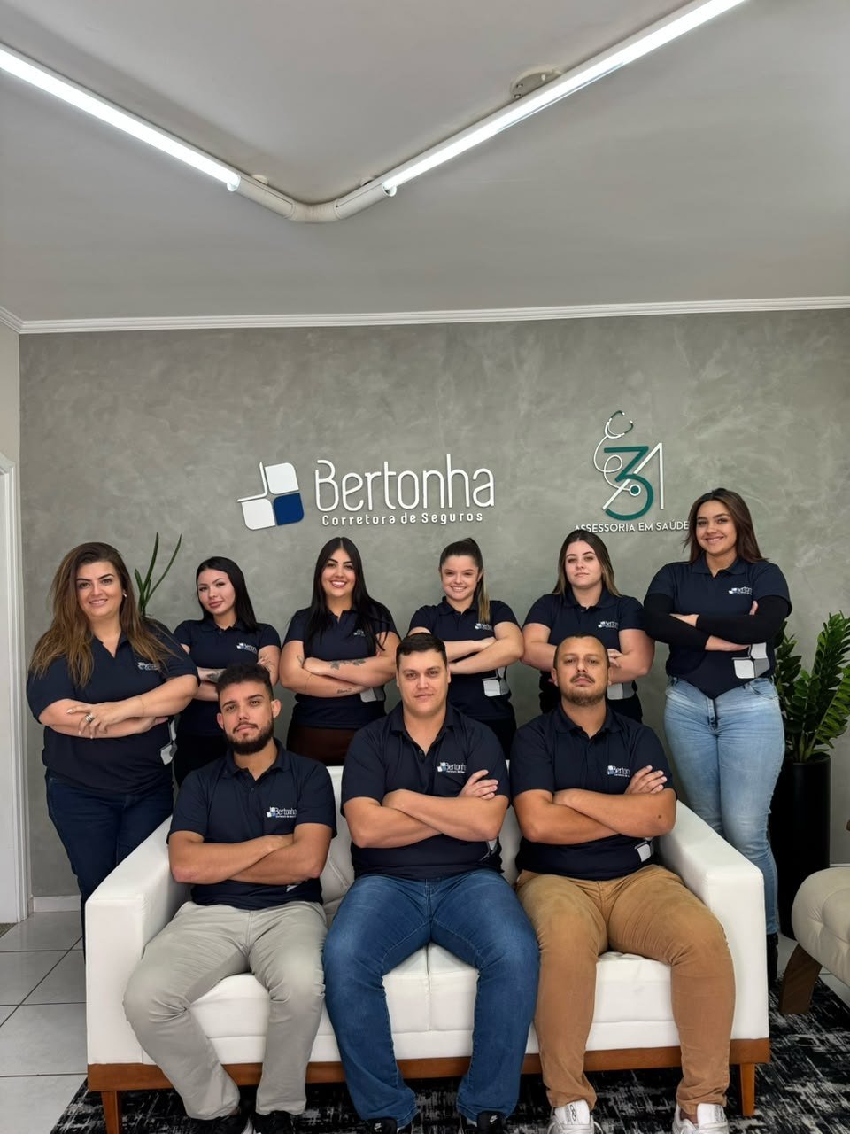 Equipe da Bertonha Corretora de Seguros no escritório em Jundiaí